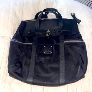 Black Henri bendel